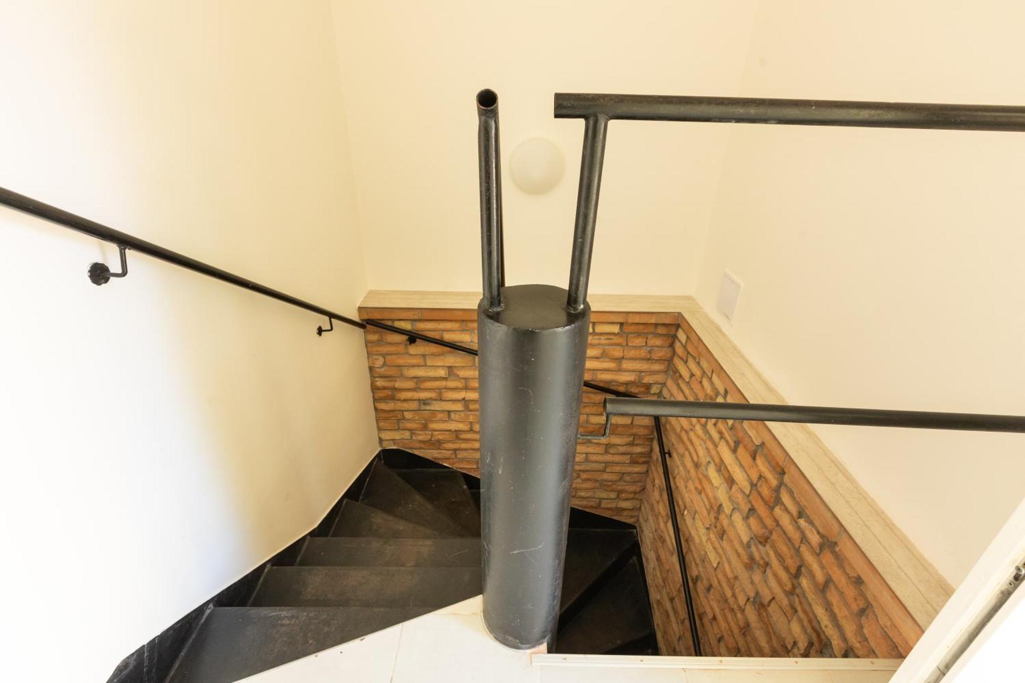 Spacious Apartment In Quiet Courtyard Near Charles Bridge براغ المظهر الخارجي الصورة